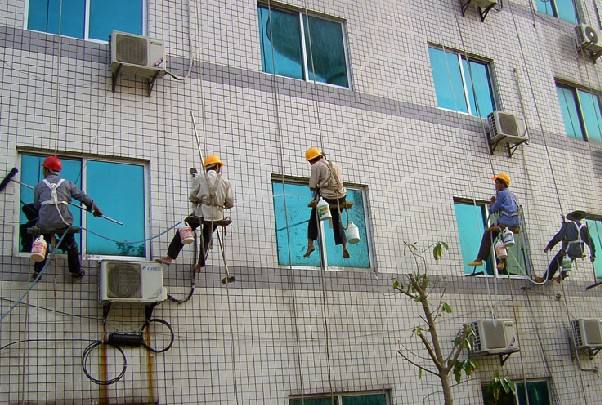 怎樣快速清除水性外墻涂料?教你這招，省時(shí)省力成本低