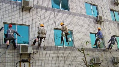 怎樣快速清除水性外墻涂料?教你這招，省時省力成本低